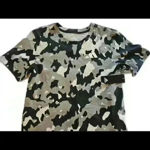 Adidas Boy's Camouflage Print T-Shirt - Stylish Casual Wear